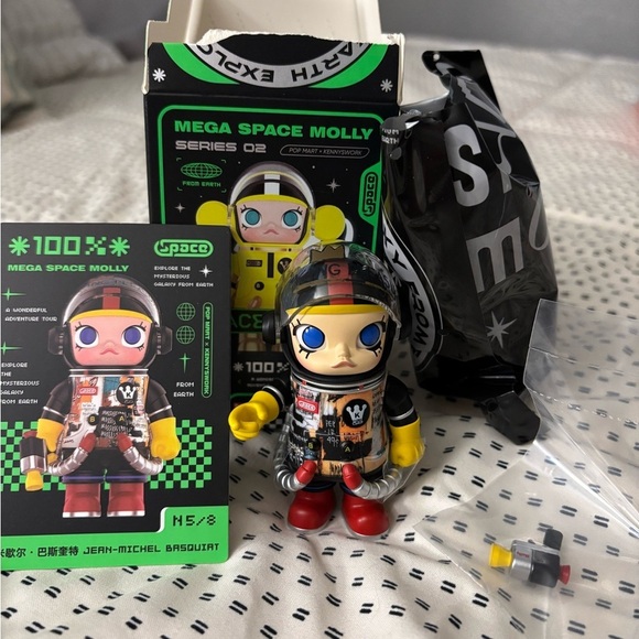 : : POP MART MEGA SPACE MOLLY JEAN-MICHEL BASQUIAT : : - Picture 2 of 16